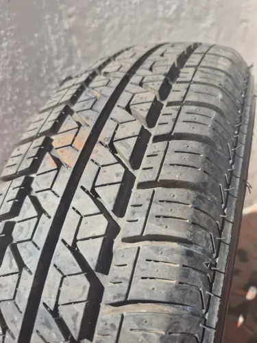 Pneu Firstone 175 70 14 F 590 Novo sem uso