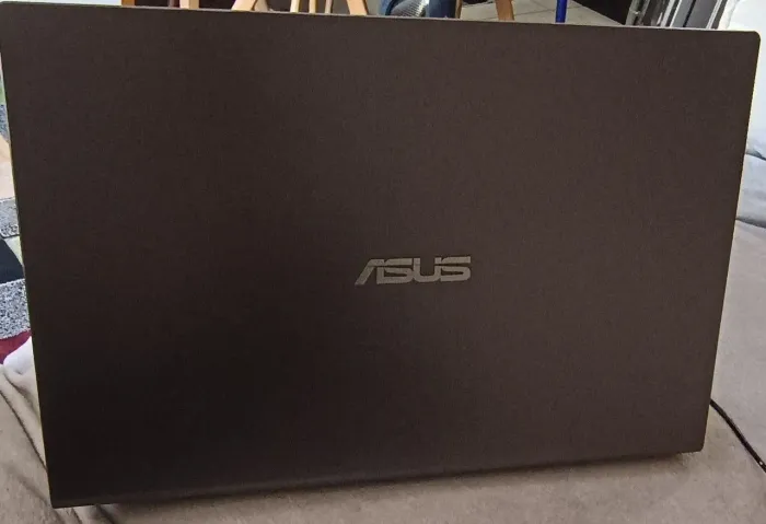 Laptop vivobook Asus
