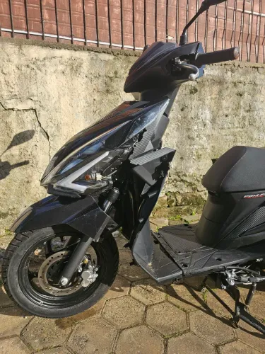 Honda elite