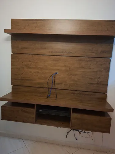Painel tv MDF largura 1,60 altura 1,63 profundidade 32
