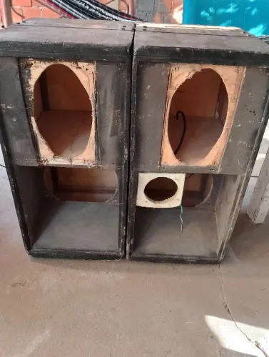 Vendo 2 caixa de som 