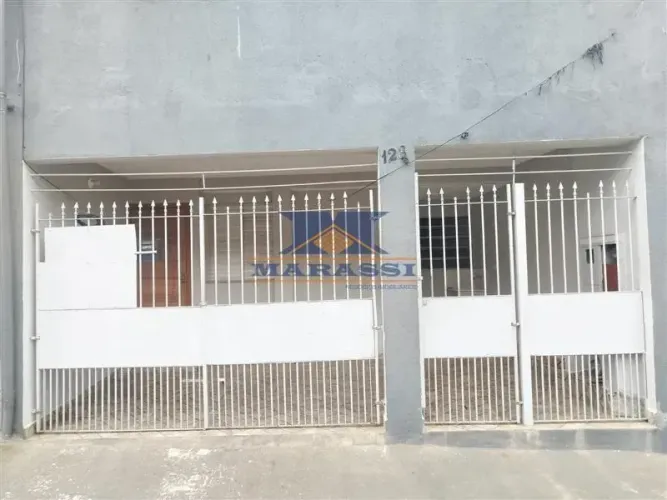 Casas para aluguel com 3 quartos em Vila Elze - São Paulo - SP