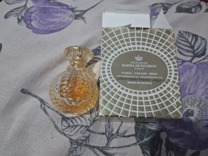 PERFUME FRANCÊS 