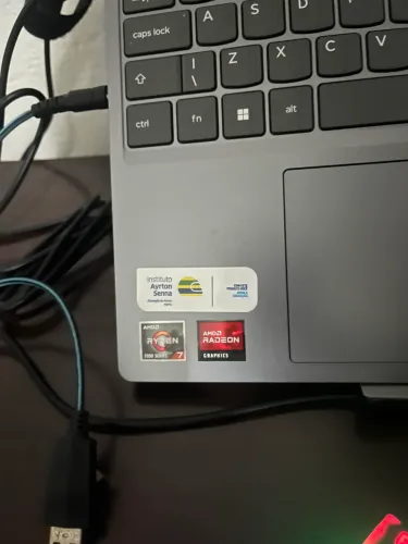 Lenovo IdeaPad Slim 3 - Ryzen 7
