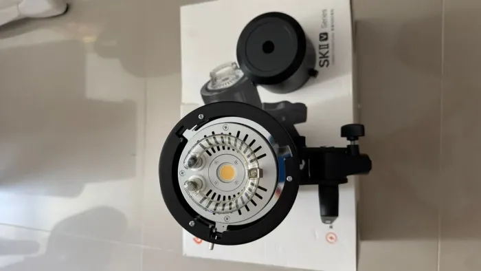 Tocha Godox SK 300II V