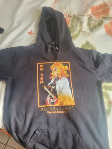 Moletom Semi novo Demon Slayer (Rengoku)