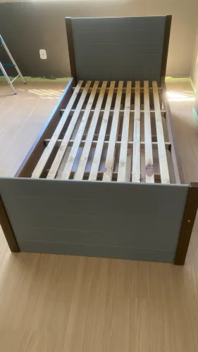 Cama de solteiro 