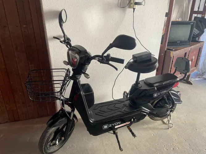 Scooter elétrica Ziony 500