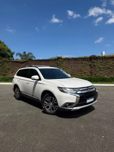 Mitsubishi Outlander 2.0 16V 160cv Aut. 2016