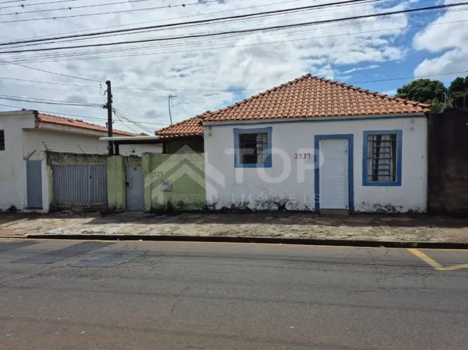 Casa Padrão à Venda no Centro de São Carlos - Oportunidade!