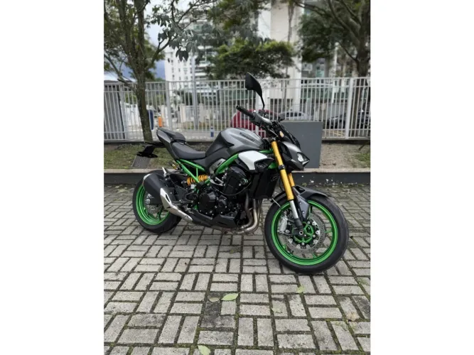 Kawasaki Z 900 r edition 2026