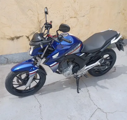 HONDA CB TWISTER