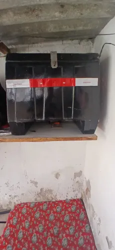 Baú 80 litros de fibra perfeito estado de conservação