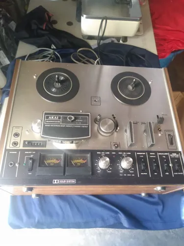 Gravador de rolo AKAI 4000 DB