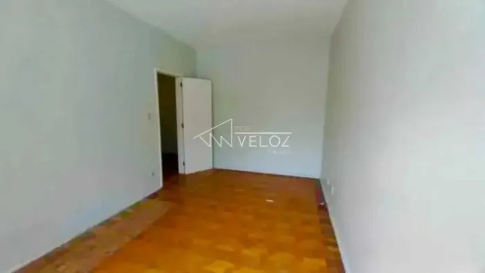 Casa de rua : / Residencial / Gávea