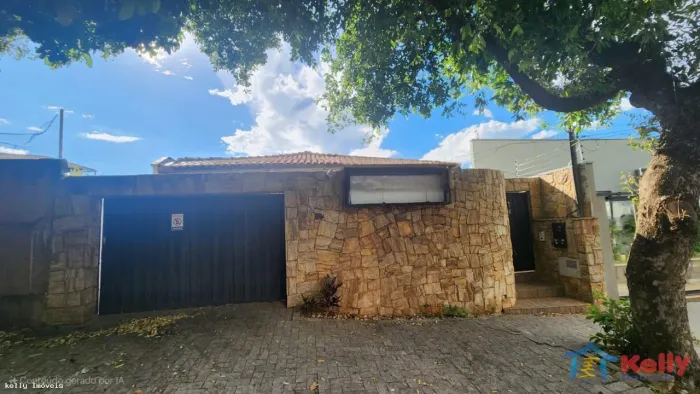 Casa para Locação em Presidente Prudente, Jardim Bongiovani, 5 dormitórios, 2 banheiros, 2