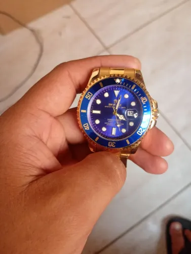Rolex submariner seminovo zero marcas de uso vidro de safira