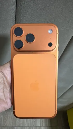 17 Pro Max Impecável, com Garantia Apple
