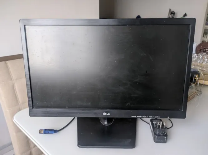 Monitor LG 20 polegadas
