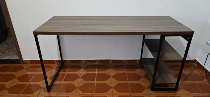 Mesa Escrivaninha Estilo Industrial 60x150cm com 2 prateleiras