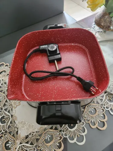 Vendo panelas elétricas novas,230 e 100 reais