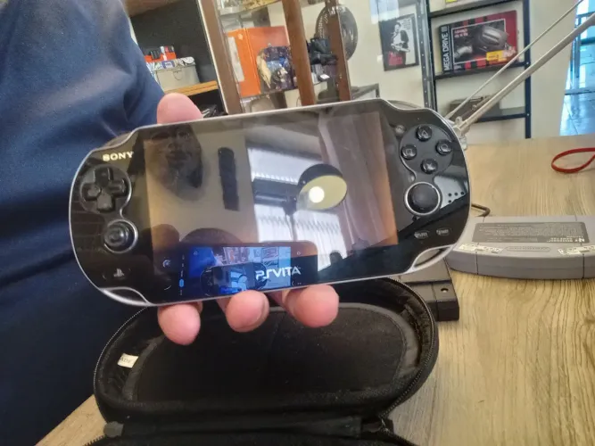 Sony Playstation PS ViTa original modelo PCH-1010 128Gb