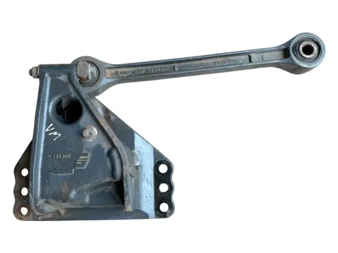 Suporte Balança Mola Central Direito Volvo Vm Fh Nh OrigINAL