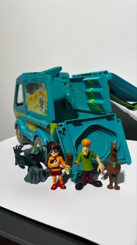Van furgão Máquina de Mistério do Scooby-Doo
