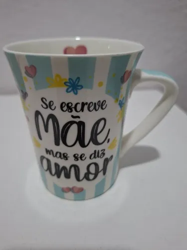 Canecas de cerâmica