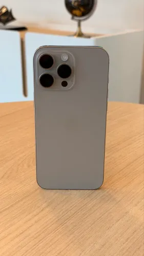 iPhone 16 Pro Max 256gb Titanium natural 