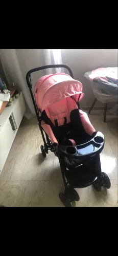 Vendo carrinho de bebê seminovo