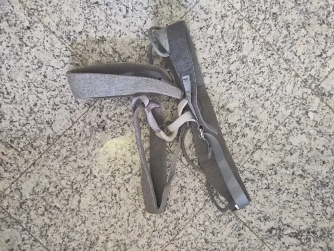 Cadeirinha escalada PETZL Sama tamanho L nova