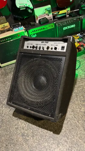 BX200 Amplificador  Caixa cubo pra Baixo Master