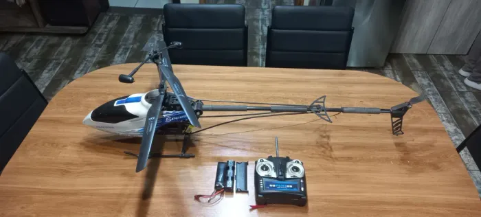 Helicóptero para retirar peças