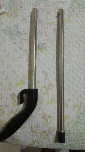 Vendo aspirador de pó vertical Elgin Perfect Clean.