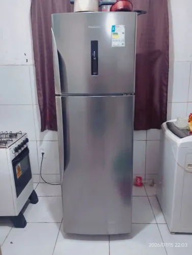 Geladeira/ Refrigerador Panasonic Frost Free duplex 387 Litros top freezer 