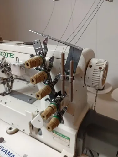 Máquina de costura Overloque