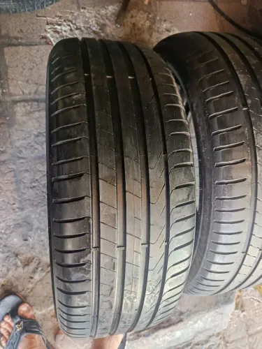 Pneus 205/50-17 Pirelli P7 SEMINOVOS (2 unidades)