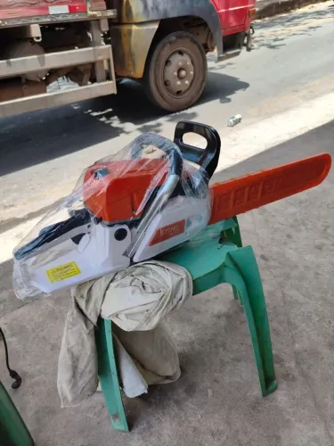 Vendo moto serra Stihl nova