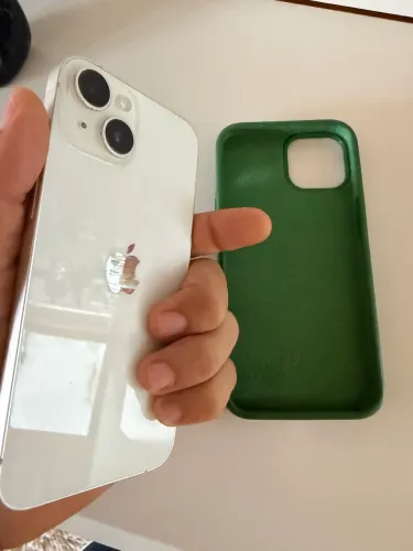 Vendo iPhone 14, 128G, tudo original em ótimo estado de conservação, saúde bateria 76%