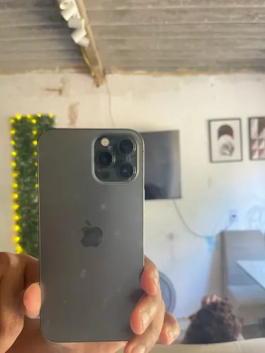 VENDO OU TROCO IPHONE 12 pro Max + volta