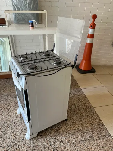 Vende-se Fogão 4 bocas