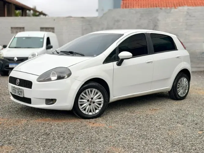 Fiat Punto Attractive 1.4 Fire Flex 8V 5P 2012