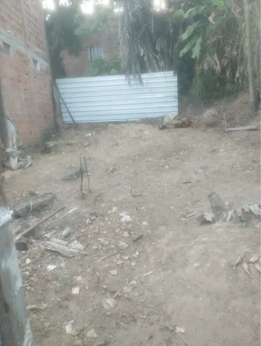 Vendo terreno 12x5 na 2 travessa da rua da Bélgica na localidade de Paripe