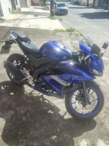 Moto yamaha muito nova