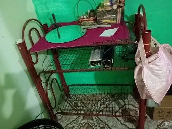 Vendo estante de ferro 80 reais
