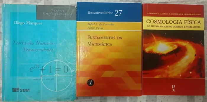 Livros de matemática e física