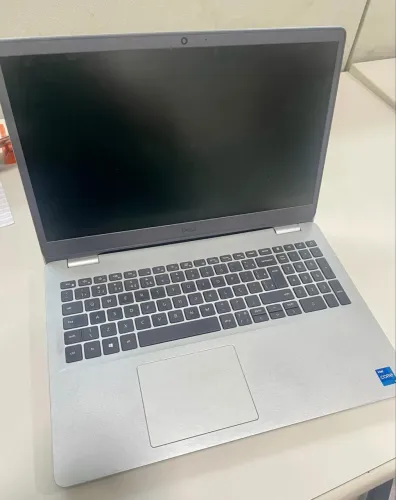 Dell Inspiron 3501 | I5 11a Geração | 8gb