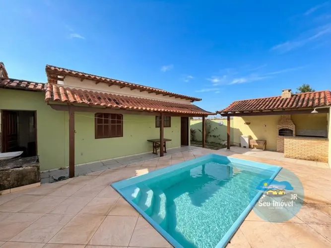 Casa com piscina e área gourmet