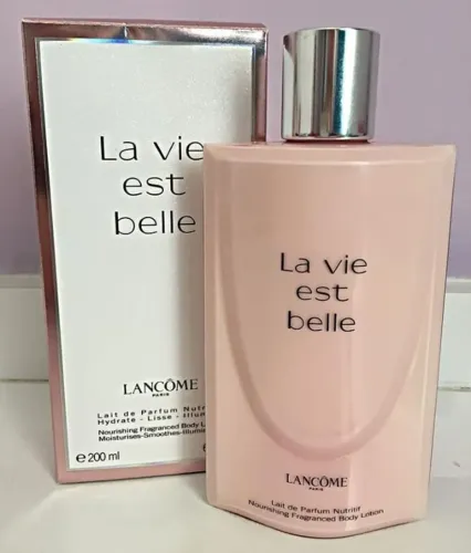 loção corporal la vie est belle lait corps lancôme 200 ml  novo, original